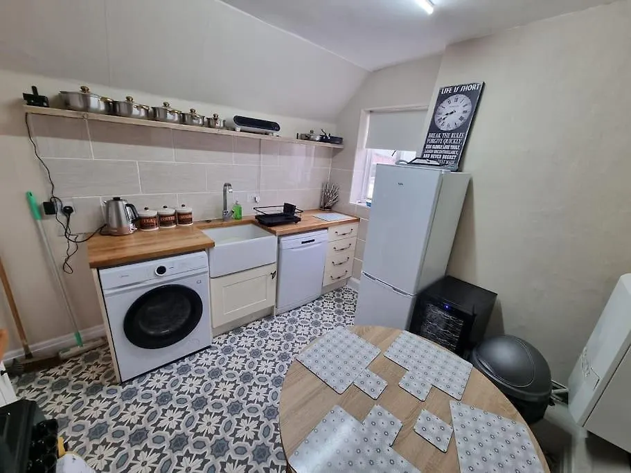 Ashlors Holiday Home, Historic Bridlington Old Town 0*,