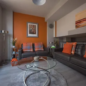 https://belfast-city-centre-luxury-penthouse-apartment-with.belfasthotelsireland.com