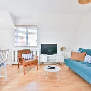 https://owl-close-2-bedroom-house-in-barry.exeterhotels.net
